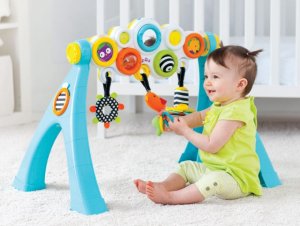 Chọn đồ chơi cho trẻ dưới một tuổi cần lưu ý điều gì?