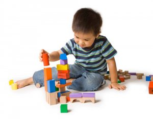 Chọn đồ chơi cho con: Tất cả những điều mẹ cần biết khi chọn bất cứ đồ chơi nào cho con
